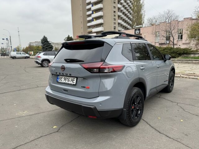 Сірий Ніссан Rogue, об'ємом двигуна 1.5 л та пробігом 5 тис. км за 26900 $, фото 4 на Automoto.ua