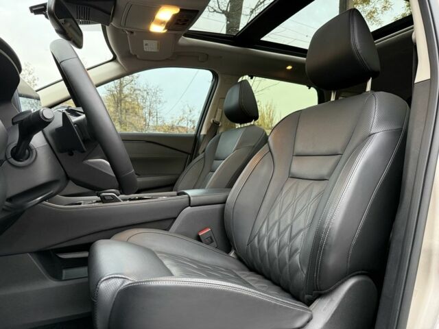 Сірий Ніссан Rogue, об'ємом двигуна 1.5 л та пробігом 3 тис. км за 29999 $, фото 16 на Automoto.ua