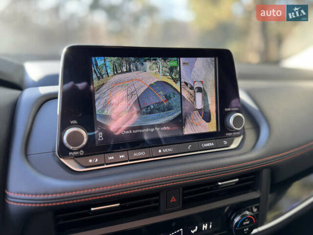 Сірий Ніссан Rogue, об'ємом двигуна 1.5 л та пробігом 6 тис. км за 26900 $, фото 23 на Automoto.ua