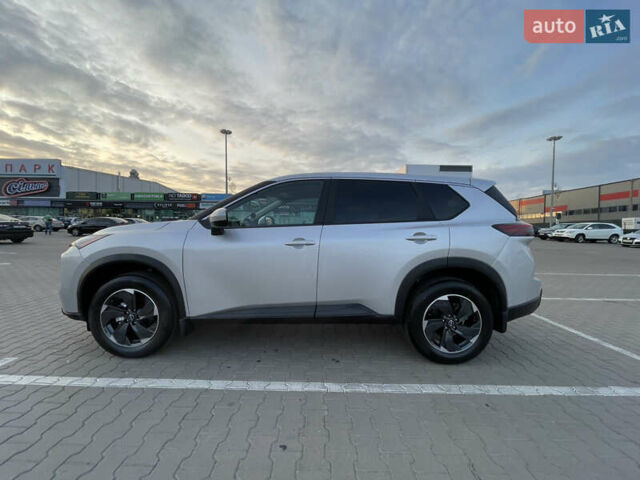 Серый Ниссан Rogue, объемом двигателя 1.5 л и пробегом 2 тыс. км за 28700 $, фото 4 на Automoto.ua