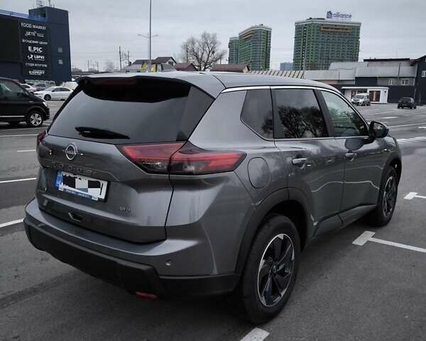 Сірий Ніссан Rogue, об'ємом двигуна 1.5 л та пробігом 2 тис. км за 28200 $, фото 3 на Automoto.ua