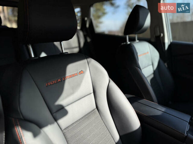 Сірий Ніссан Rogue, об'ємом двигуна 1.5 л та пробігом 6 тис. км за 26900 $, фото 13 на Automoto.ua