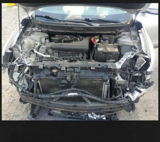 Сірий Ніссан Rogue, об'ємом двигуна 2 л та пробігом 204 тис. км за 9100 $, фото 2 на Automoto.ua