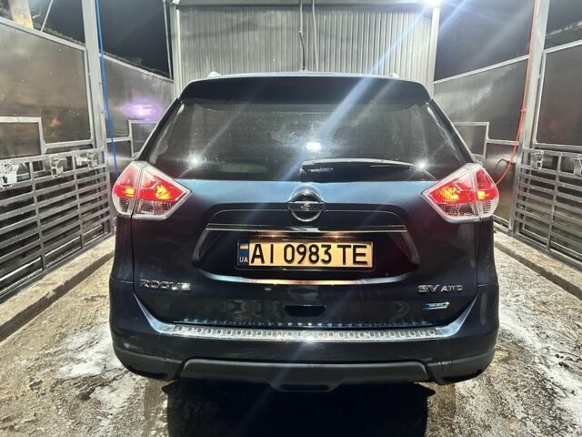 Синий Ниссан Rogue, объемом двигателя 2.4 л и пробегом 240 тыс. км за 9700 $, фото 4 на Automoto.ua