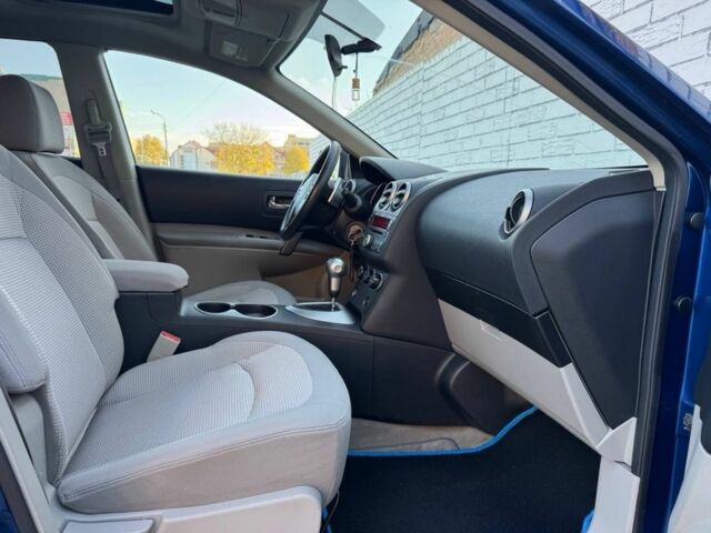 Синий Ниссан Rogue, объемом двигателя 2.5 л и пробегом 243 тыс. км за 7200 $, фото 10 на Automoto.ua