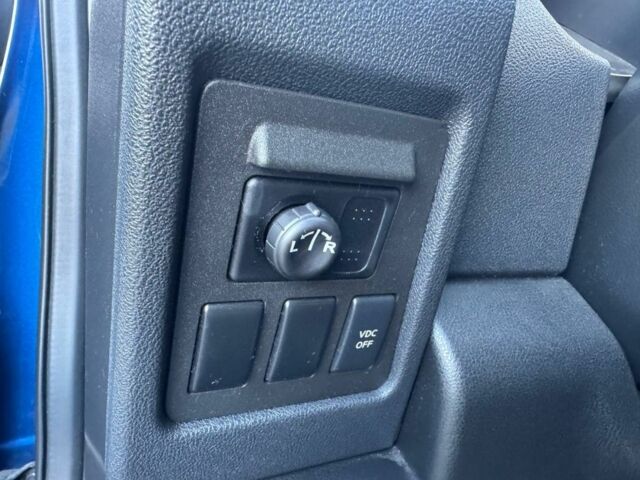 Синий Ниссан Rogue, объемом двигателя 2.5 л и пробегом 243 тыс. км за 7200 $, фото 18 на Automoto.ua