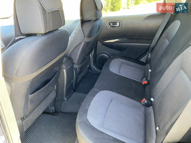 Синий Ниссан Rogue, объемом двигателя 2.5 л и пробегом 175 тыс. км за 8700 $, фото 9 на Automoto.ua