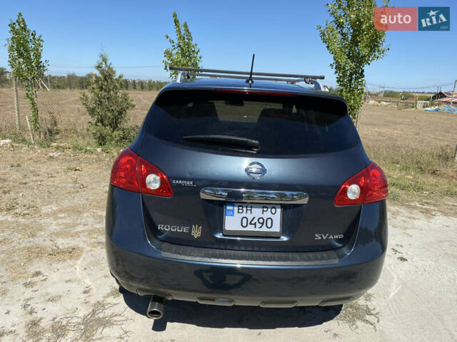 Синий Ниссан Rogue, объемом двигателя 2.5 л и пробегом 175 тыс. км за 8700 $, фото 2 на Automoto.ua