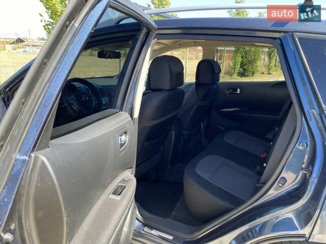 Синий Ниссан Rogue, объемом двигателя 2.5 л и пробегом 175 тыс. км за 8700 $, фото 8 на Automoto.ua