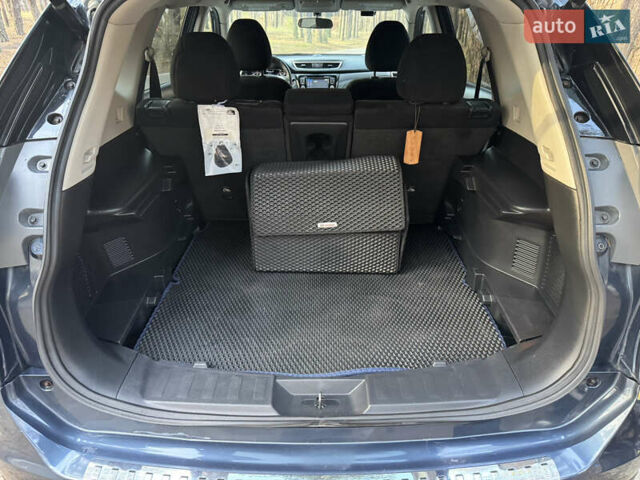 Синий Ниссан Rogue, объемом двигателя 2.49 л и пробегом 160 тыс. км за 12700 $, фото 12 на Automoto.ua