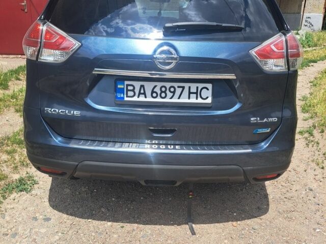 Синий Ниссан Rogue, объемом двигателя 2.5 л и пробегом 170 тыс. км за 14000 $, фото 1 на Automoto.ua