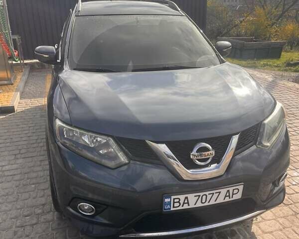 Синий Ниссан Rogue, объемом двигателя 2.49 л и пробегом 185 тыс. км за 13700 $, фото 4 на Automoto.ua