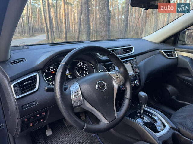 Синий Ниссан Rogue, объемом двигателя 2.49 л и пробегом 160 тыс. км за 12700 $, фото 5 на Automoto.ua