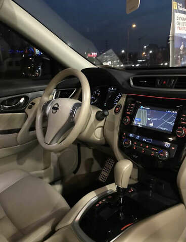 Синий Ниссан Rogue, объемом двигателя 2.5 л и пробегом 220 тыс. км за 12000 $, фото 2 на Automoto.ua