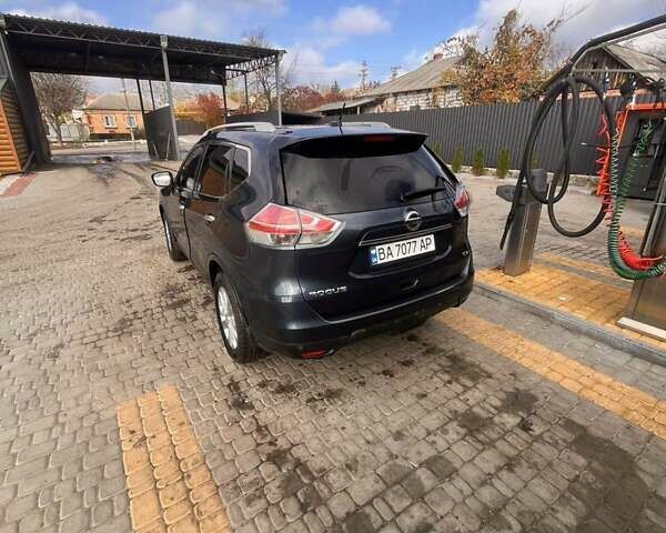 Синий Ниссан Rogue, объемом двигателя 2.49 л и пробегом 185 тыс. км за 13700 $, фото 5 на Automoto.ua