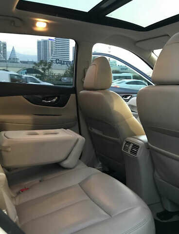 Синий Ниссан Rogue, объемом двигателя 2.5 л и пробегом 220 тыс. км за 12000 $, фото 3 на Automoto.ua