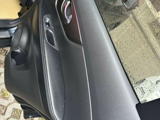 Синій Ніссан Rogue, об'ємом двигуна 2.5 л та пробігом 130 тис. км за 13500 $, фото 12 на Automoto.ua