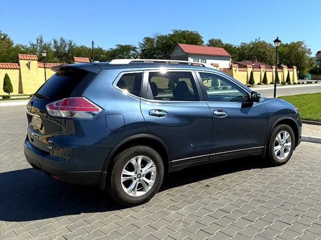 Синий Ниссан Rogue, объемом двигателя 2.5 л и пробегом 165 тыс. км за 13000 $, фото 2 на Automoto.ua