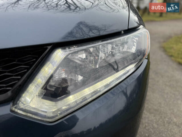 Синий Ниссан Rogue, объемом двигателя 2.5 л и пробегом 205 тыс. км за 12200 $, фото 10 на Automoto.ua