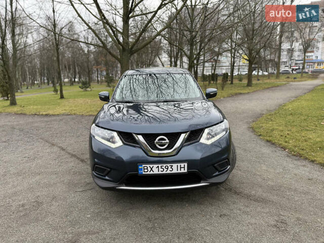 Синий Ниссан Rogue, объемом двигателя 2.5 л и пробегом 205 тыс. км за 12200 $, фото 9 на Automoto.ua