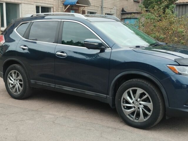 Синий Ниссан Rogue, объемом двигателя 0 л и пробегом 152 тыс. км за 13500 $, фото 3 на Automoto.ua