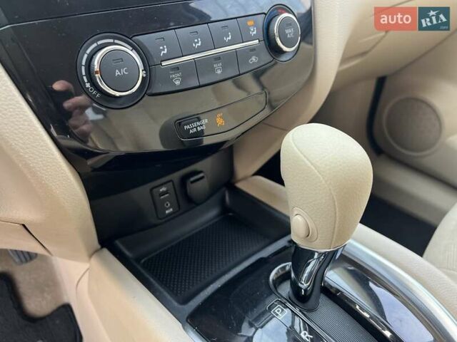 Синий Ниссан Rogue, объемом двигателя 2.5 л и пробегом 155 тыс. км за 10999 $, фото 26 на Automoto.ua