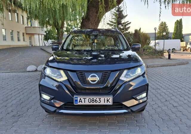 Синий Ниссан Rogue, объемом двигателя 2.5 л и пробегом 278 тыс. км за 11700 $, фото 1 на Automoto.ua