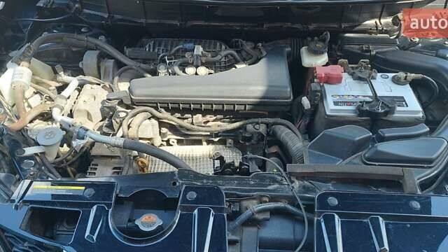 Синий Ниссан Rogue, объемом двигателя 2.5 л и пробегом 196 тыс. км за 12150 $, фото 7 на Automoto.ua