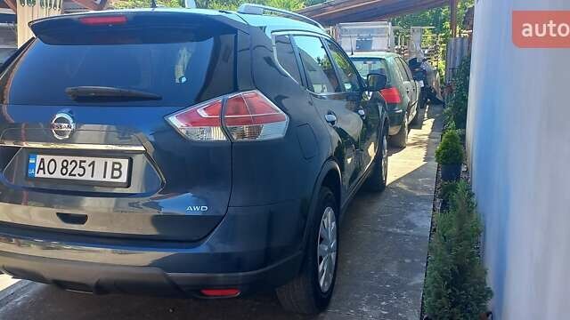 Синий Ниссан Rogue, объемом двигателя 2.49 л и пробегом 216 тыс. км за 11999 $, фото 2 на Automoto.ua