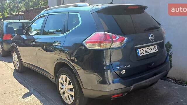 Синий Ниссан Rogue, объемом двигателя 2.49 л и пробегом 216 тыс. км за 11999 $, фото 3 на Automoto.ua