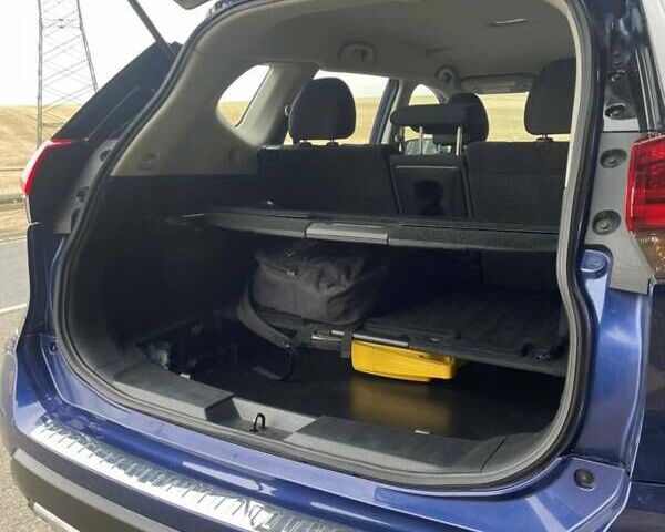 Синий Ниссан Rogue, объемом двигателя 2.5 л и пробегом 149 тыс. км за 14000 $, фото 5 на Automoto.ua