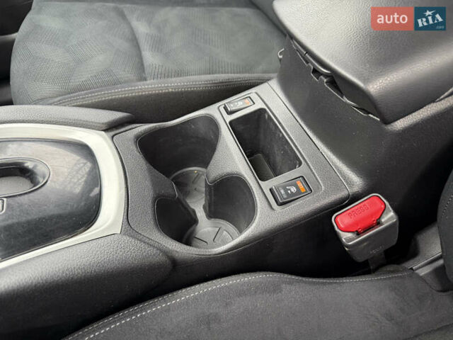 Синий Ниссан Rogue, объемом двигателя 2.5 л и пробегом 140 тыс. км за 12500 $, фото 38 на Automoto.ua