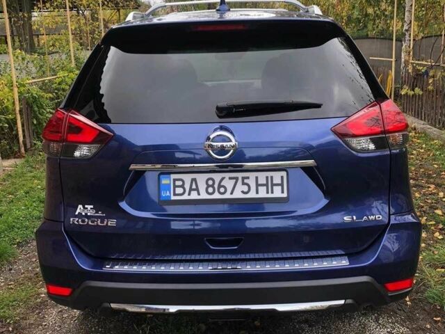 Синий Ниссан Rogue, объемом двигателя 2.5 л и пробегом 183 тыс. км за 16500 $, фото 7 на Automoto.ua