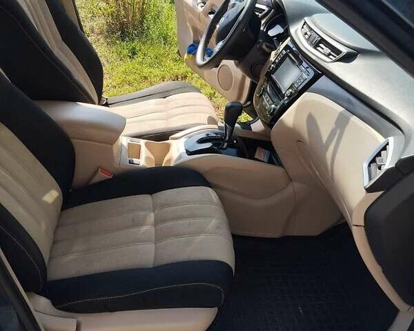 Синий Ниссан Rogue, объемом двигателя 2.49 л и пробегом 132 тыс. км за 14200 $, фото 4 на Automoto.ua