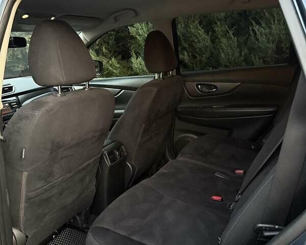 Синий Ниссан Rogue, объемом двигателя 2.49 л и пробегом 128 тыс. км за 10800 $, фото 13 на Automoto.ua