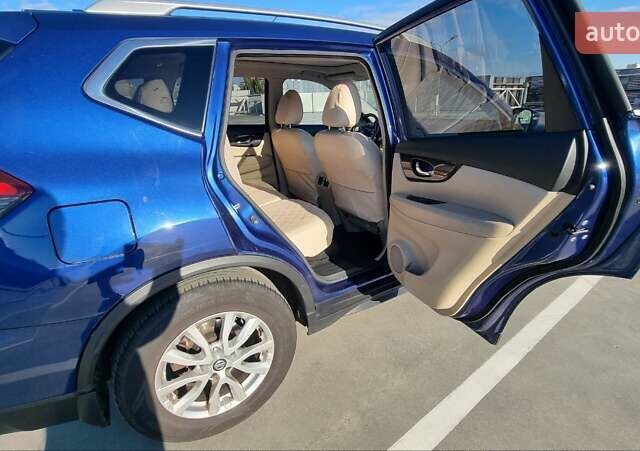 Синий Ниссан Rogue, объемом двигателя 2.49 л и пробегом 113 тыс. км за 14300 $, фото 5 на Automoto.ua
