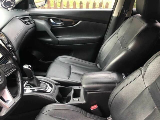 Синий Ниссан Rogue, объемом двигателя 2.5 л и пробегом 183 тыс. км за 16500 $, фото 5 на Automoto.ua