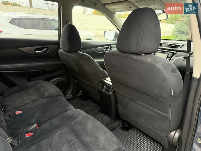 Синий Ниссан Rogue, объемом двигателя 2.5 л и пробегом 140 тыс. км за 12500 $, фото 46 на Automoto.ua