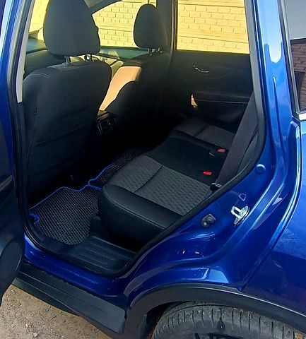Синий Ниссан Rogue, объемом двигателя 2.5 л и пробегом 99 тыс. км за 15800 $, фото 3 на Automoto.ua