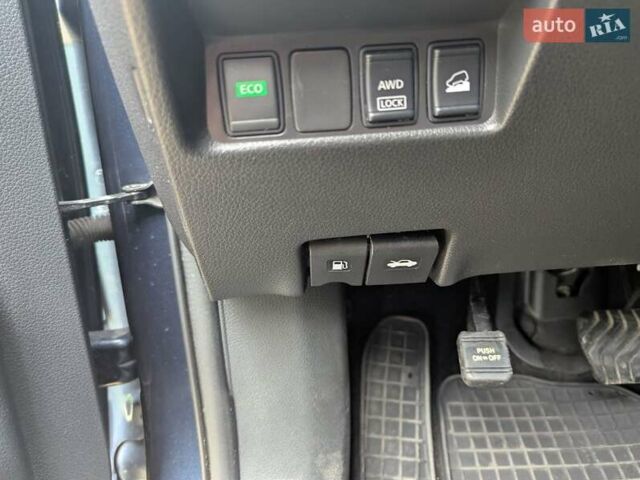 Синій Ніссан Rogue, об'ємом двигуна 2.5 л та пробігом 160 тис. км за 11300 $, фото 19 на Automoto.ua