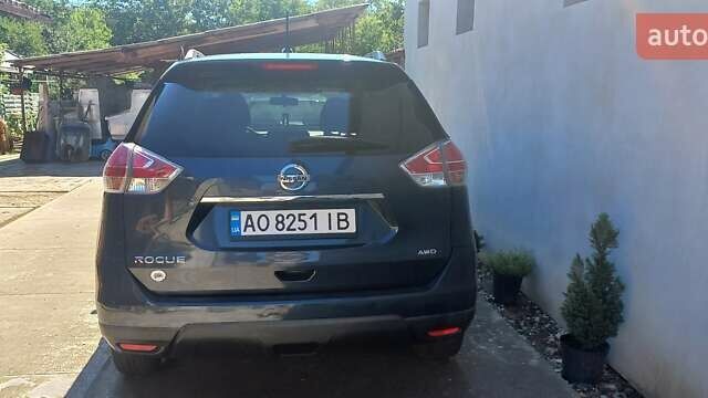 Синий Ниссан Rogue, объемом двигателя 2.49 л и пробегом 216 тыс. км за 11999 $, фото 4 на Automoto.ua