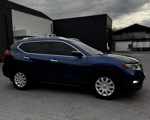 Синий Ниссан Rogue, объемом двигателя 2.49 л и пробегом 98 тыс. км за 13800 $, фото 4 на Automoto.ua