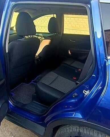 Синий Ниссан Rogue, объемом двигателя 2.5 л и пробегом 99 тыс. км за 15800 $, фото 2 на Automoto.ua