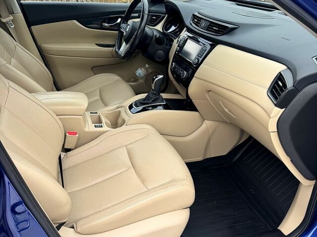 Синий Ниссан Rogue, объемом двигателя 25 л и пробегом 152 тыс. км за 17500 $, фото 10 на Automoto.ua