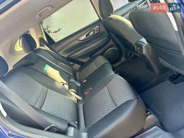 Синий Ниссан Rogue, объемом двигателя 2.5 л и пробегом 181 тыс. км за 13999 $, фото 24 на Automoto.ua