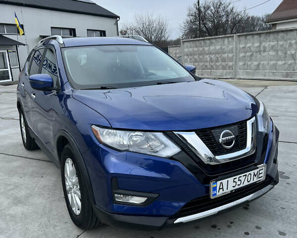 Синий Ниссан Rogue, объемом двигателя 2.49 л и пробегом 90 тыс. км за 15500 $, фото 3 на Automoto.ua