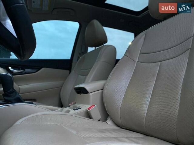 Ниссан Rogue 2017 в Львове на Automoto.ua Синий Ниссан Rogue, объемом двигателя 2.49 л и пробегом 137 тыс. км за 17500 $, фото 23 на Automoto.ua