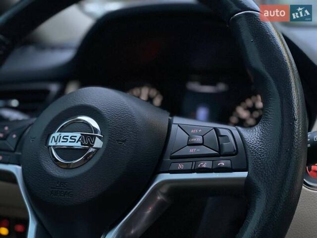 Синий Ниссан Rogue, объемом двигателя 2.49 л и пробегом 137 тыс. км за 17500 $, фото 13 на Automoto.ua