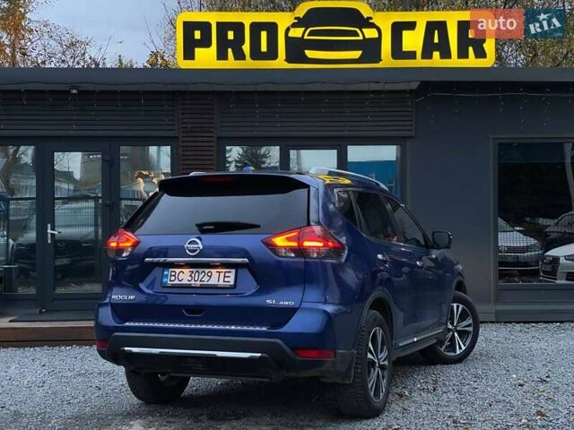 Ниссан Rogue 2017 в Львове на Automoto.ua Синий Ниссан Rogue, объемом двигателя 2.49 л и пробегом 137 тыс. км за 17500 $, фото 2 на Automoto.ua