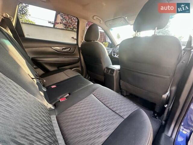 Синий Ниссан Rogue, объемом двигателя 2.5 л и пробегом 181 тыс. км за 13999 $, фото 23 на Automoto.ua